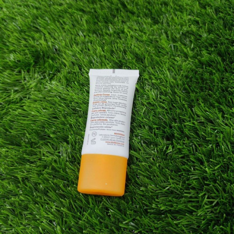 کرم ضد آفتاب بایودرما مدل فتودرم اسپات spf 50 حجم 30 میلی لیتر